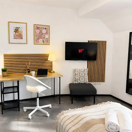 Zentral Mit 3 Schlafzimmern Und Dachterrasse Appartement