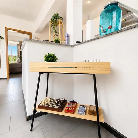 Zentral Mit 3 Schlafzimmern Und Dachterrasse Appartement